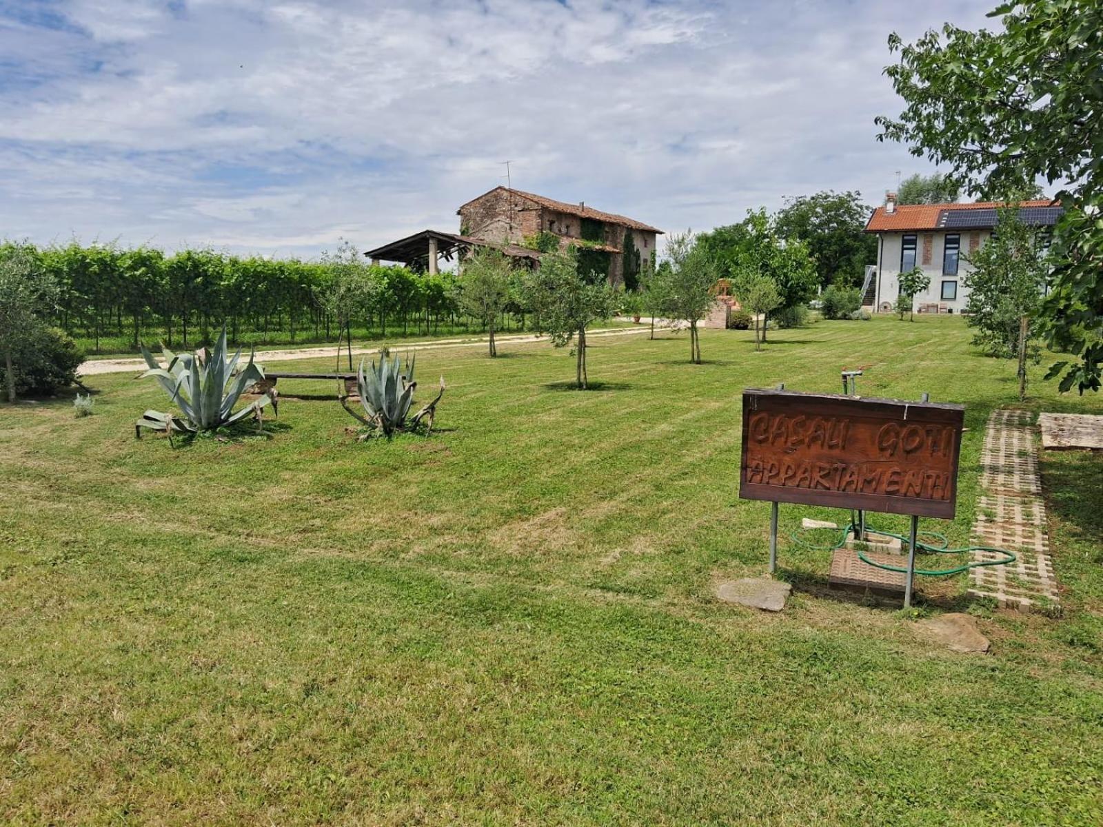 Casa Zafferano - Apartment With Garden Corno di Rosazzo Екстериор снимка